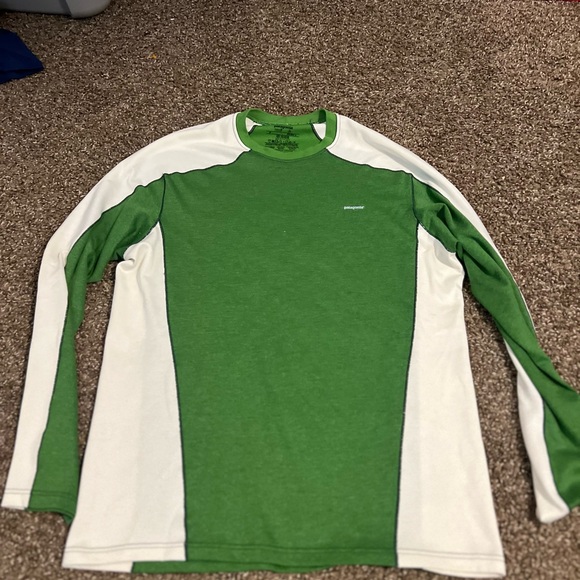 Patagonia Green and White Long Sleeve Shirt - Picture 1 of 4